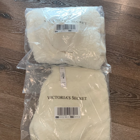 Victoria’s Secret PINK Cozy Fleece Fuzzy Boxy Pajama Lounge Set. Small - Picture 2 of 4